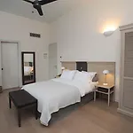 Hotel Grand Sarai 4*