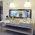 Grand Sarai Hotel
