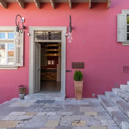 Grand Sarai ホテル