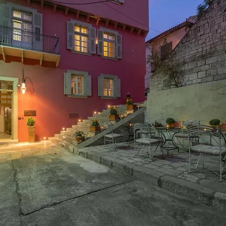 Grand Sarai Hotel 4*