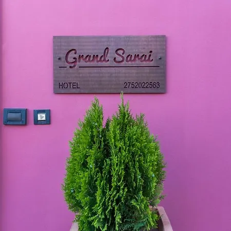 Hotel Grand Sarai