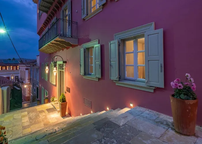 Hotel Grand Sarai 4*