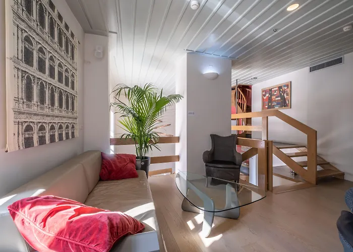 Grand Sarai Hotel 4*